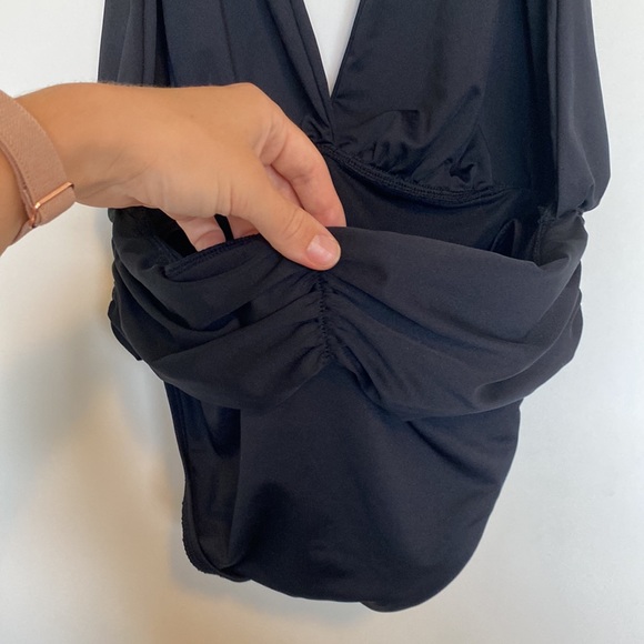 La Vie En Rose One Piece Swimsuit - Picture 3 of 3